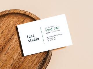 luce studioの名刺のサムネイル